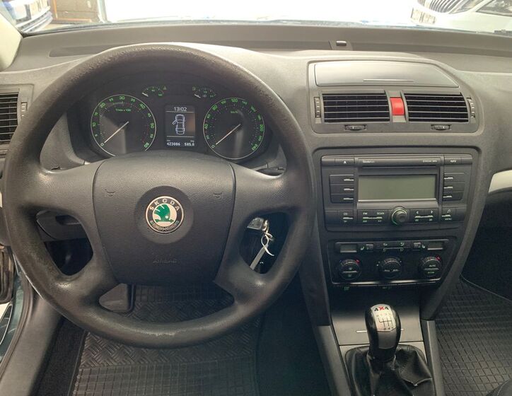 Škoda Octavia 12