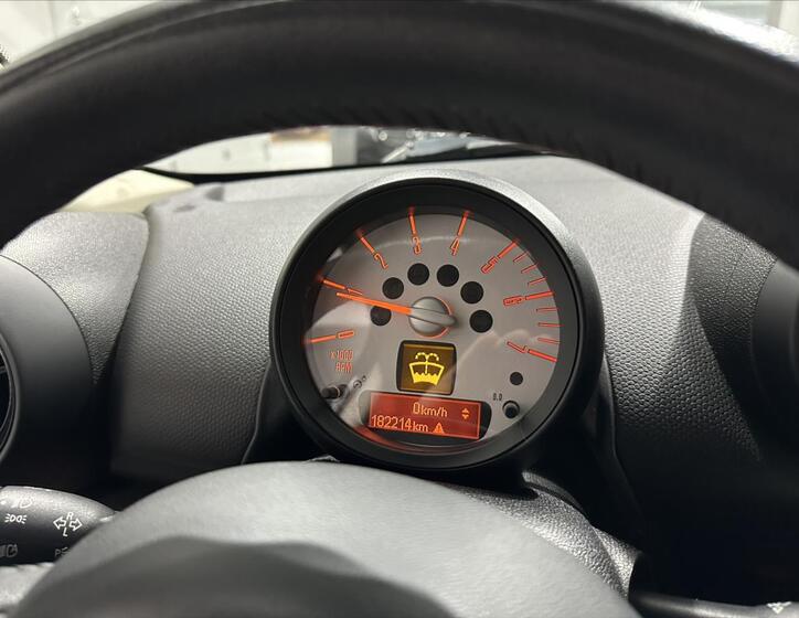 Mini Countryman 9