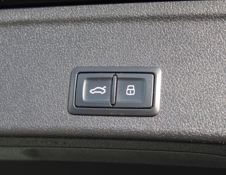 Audi A4 14