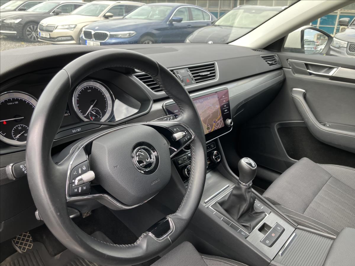 Škoda Superb