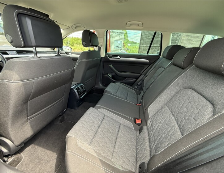 Volkswagen Passat 26
