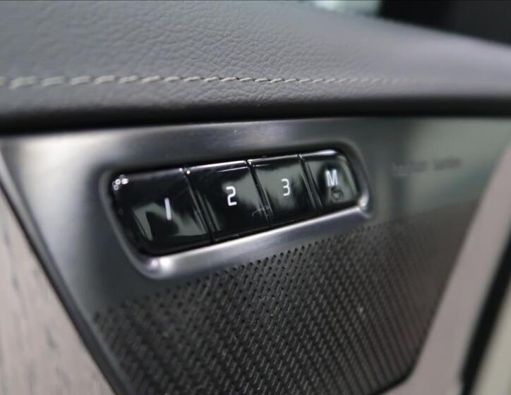 Volvo XC90 18