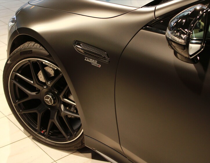 Mercedes-Benz AMG GT 8