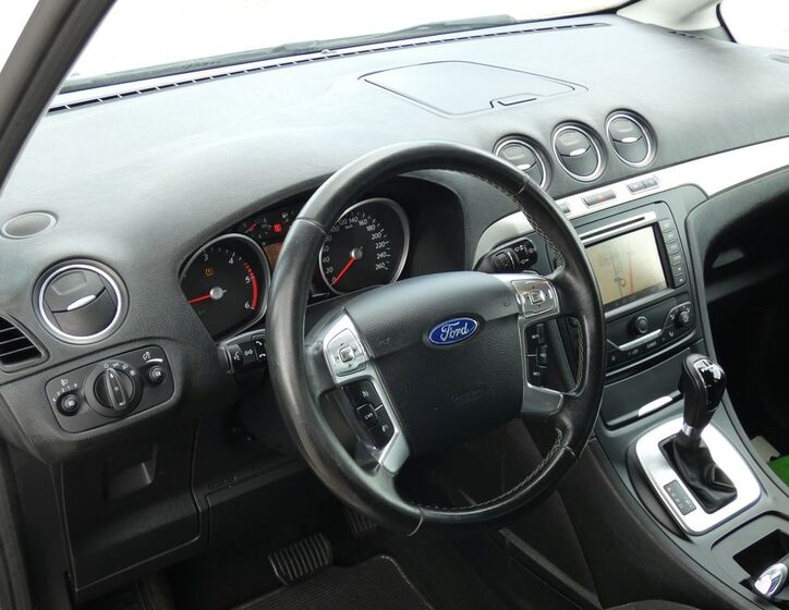 Ford Galaxy 25