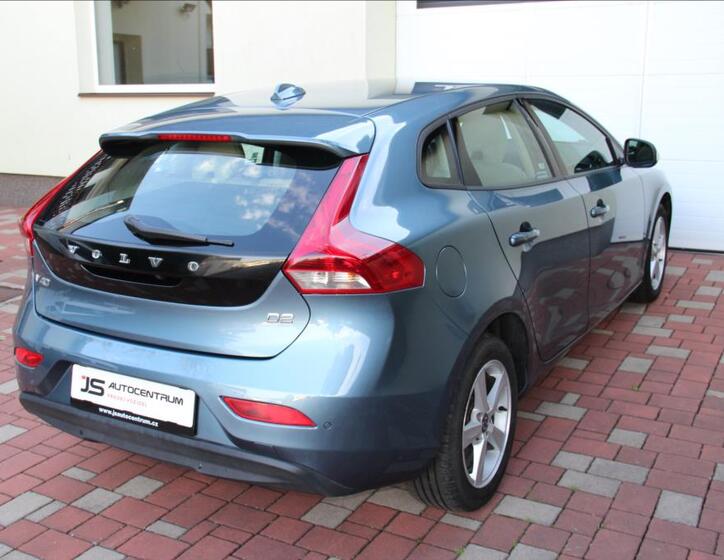 Volvo V40 7