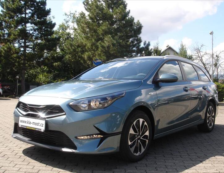 KIA Ceed 4