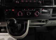 Volkswagen Transporter 23