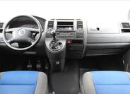 Volkswagen Caravelle 23