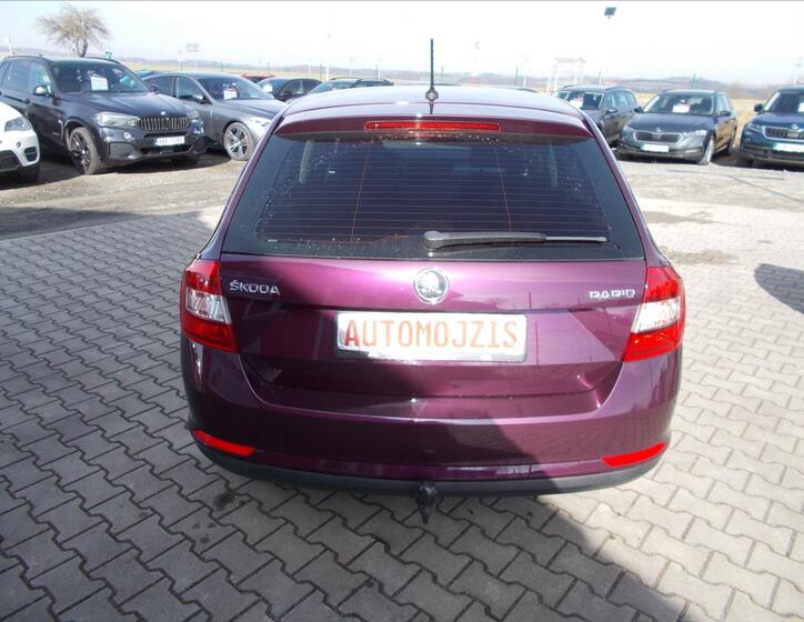 Škoda Rapid 9