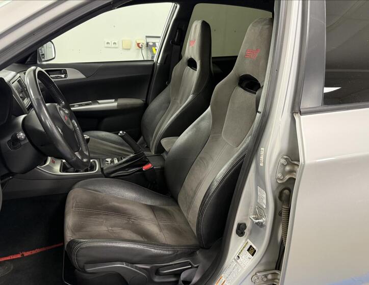 Subaru Impreza 10