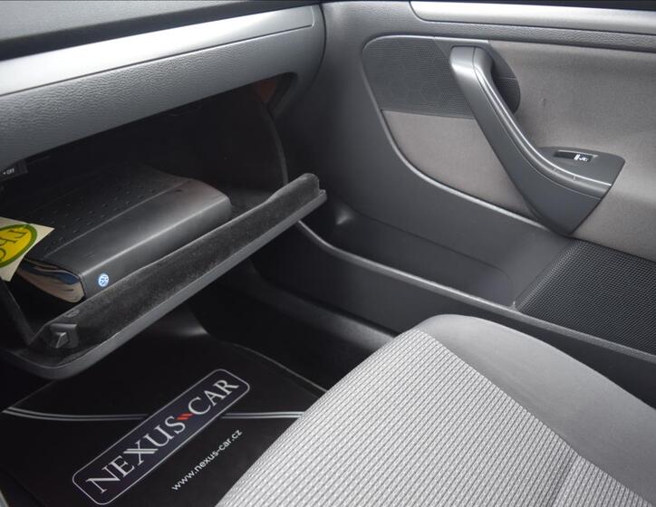 Volkswagen Golf 45