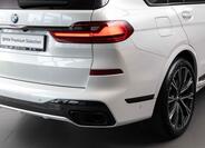 BMW X7 9