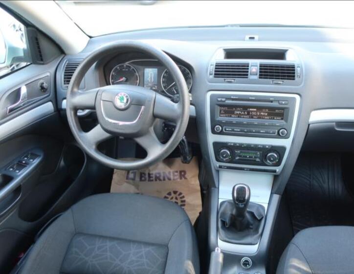 Škoda Octavia 16