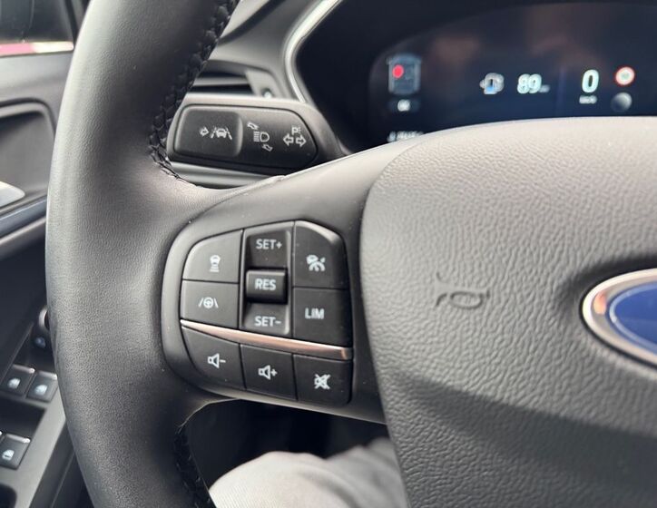 Ford Focus 14