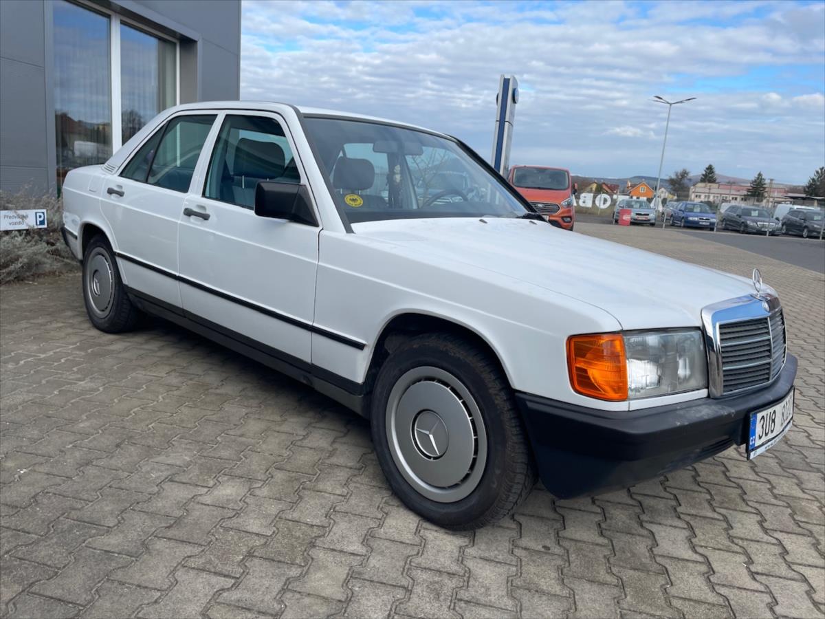Mercedes-Benz 190