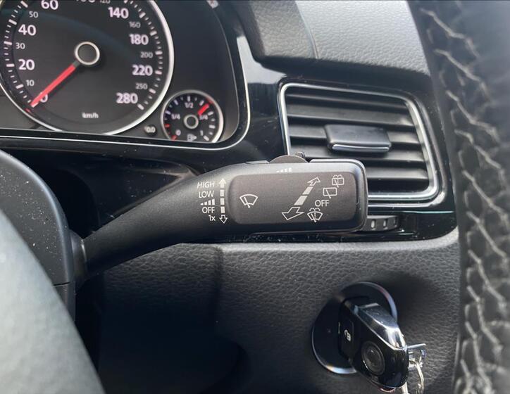 Volkswagen Touareg 25