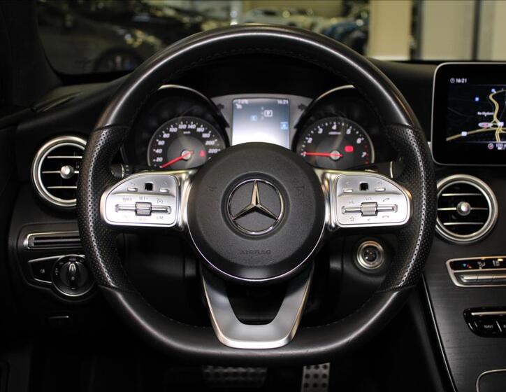 Mercedes-Benz Třídy C 9