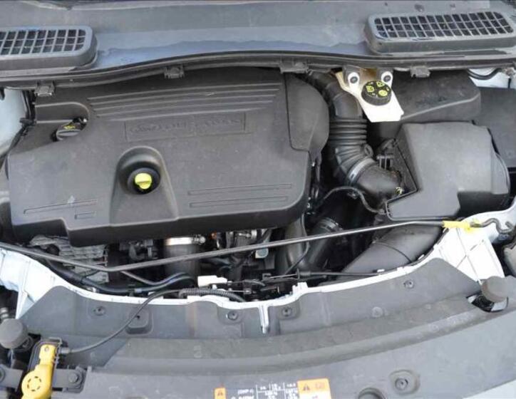Ford Kuga 8