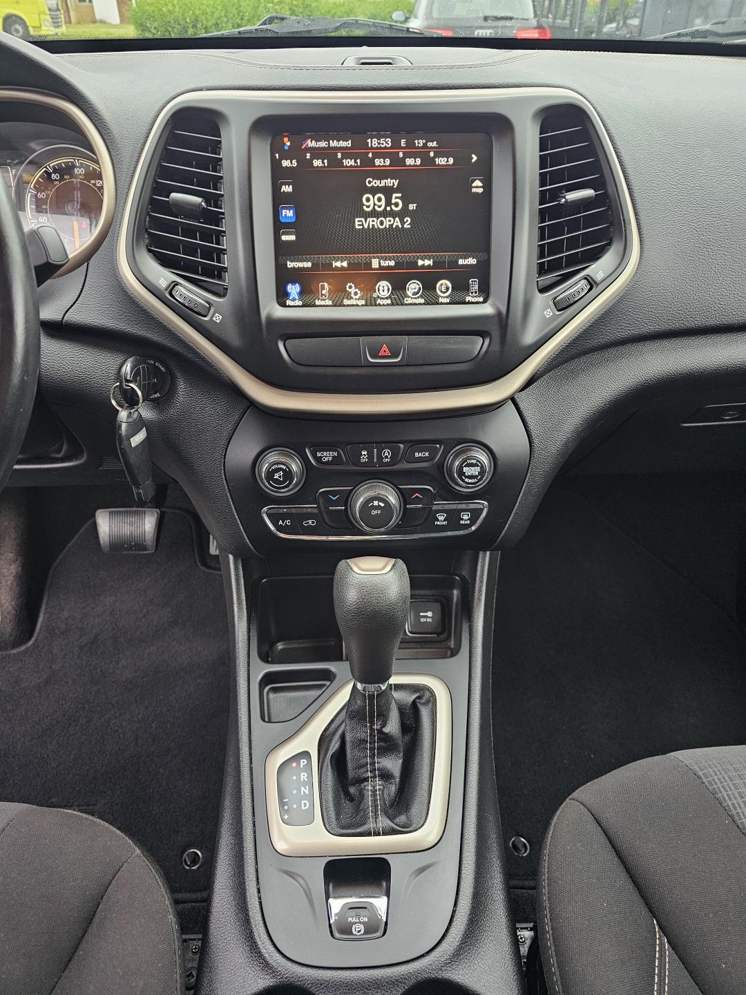 Jeep Cherokee