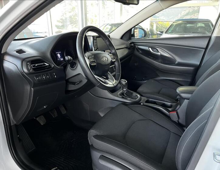 Hyundai i30 12