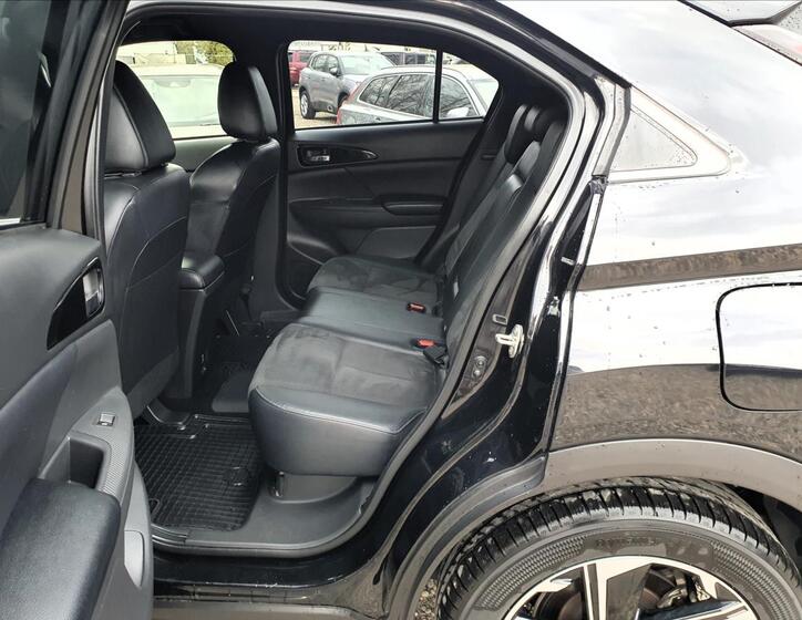 Mitsubishi Eclipse Cross 13