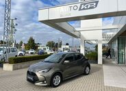 Toyota Yaris 1