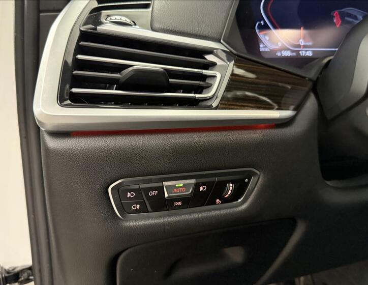BMW X7 42