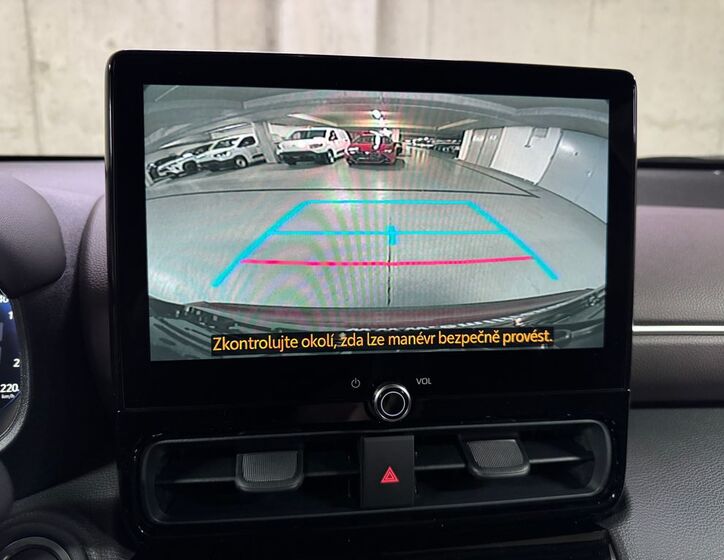 Toyota Yaris Cross 17