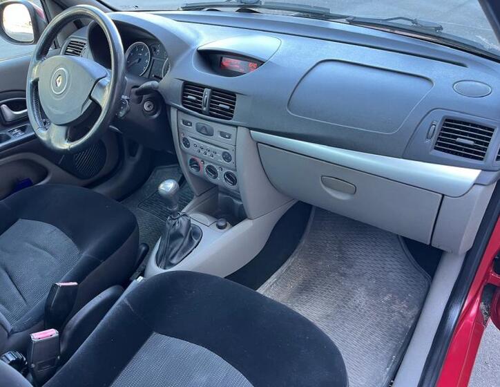 Renault Thalia 24