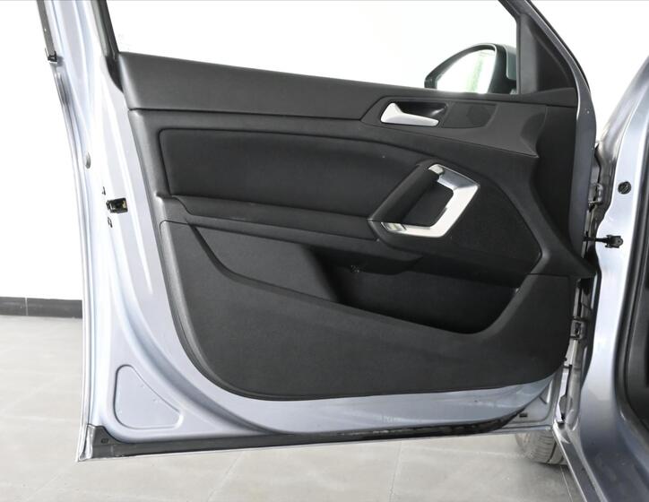 Peugeot 308 25