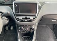 Peugeot 208 12