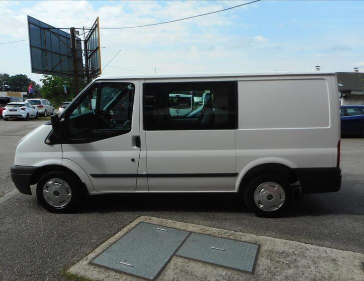 Ford Transit 8