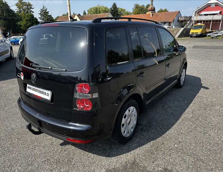 Volkswagen Touran 5