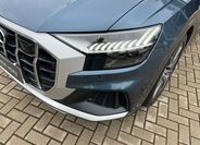Audi SQ8 10