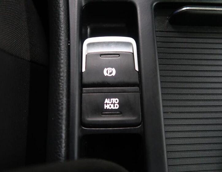 Volkswagen Golf 26