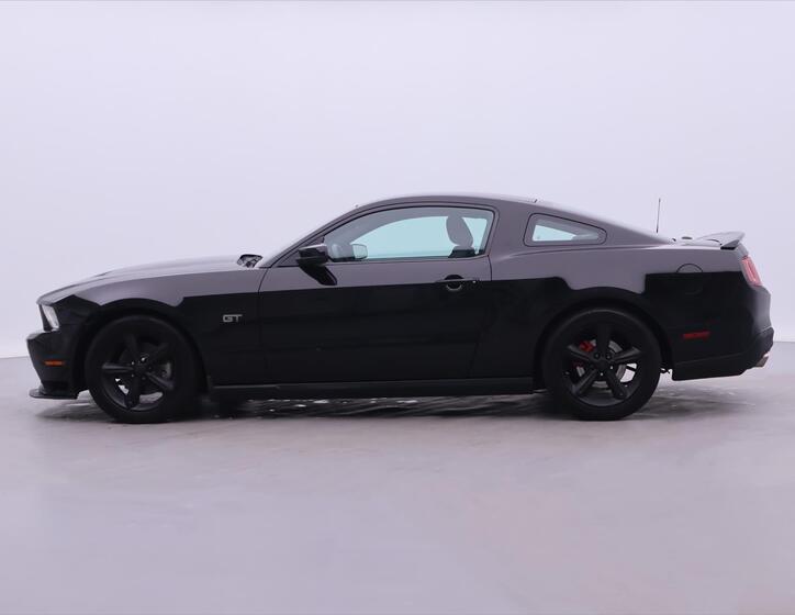 Ford Mustang 4