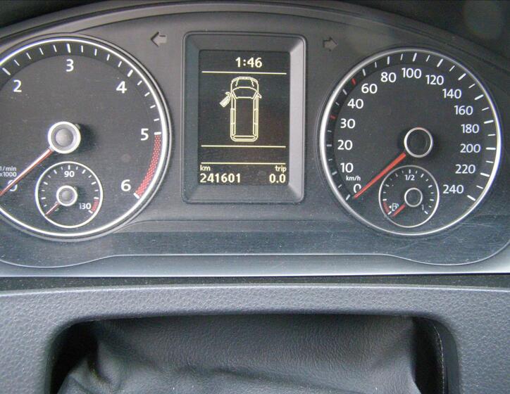 Volkswagen Caravelle 8