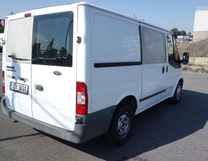 Ford Transit 8