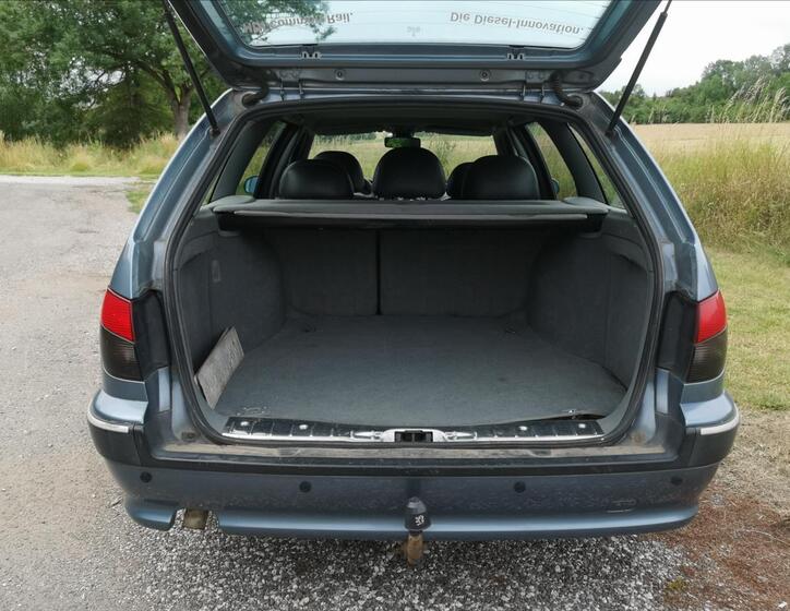 Peugeot 406 31