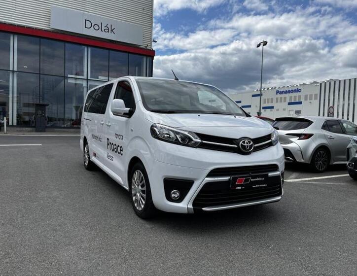 Toyota ProAce Verso 1