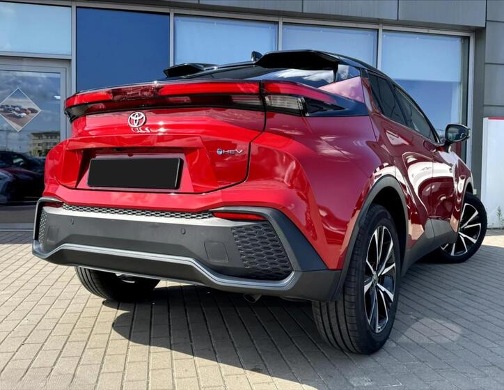 Toyota C-HR 7