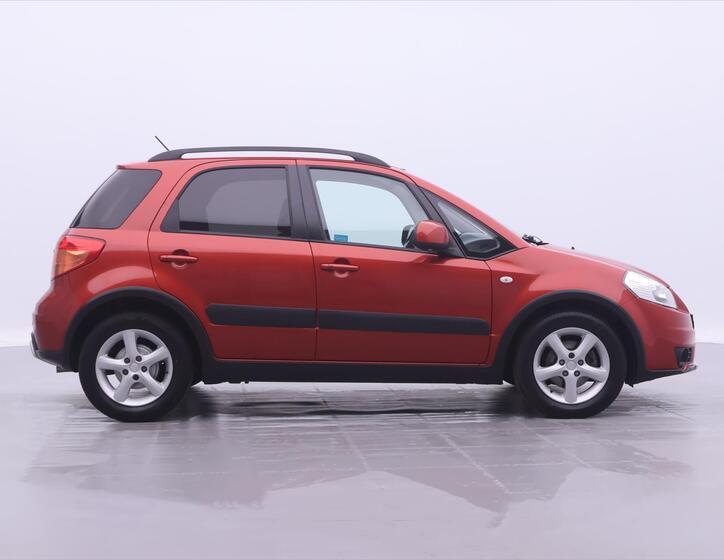 Suzuki SX4 8