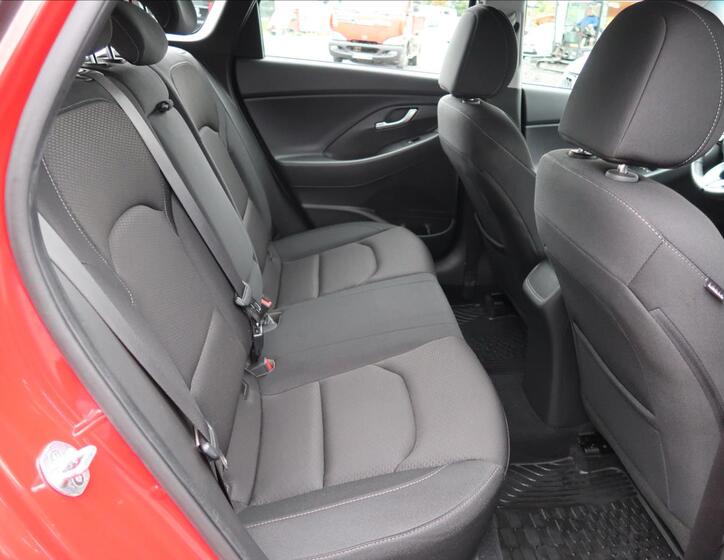 Hyundai i30 21