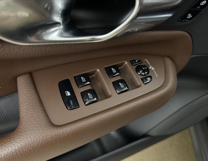 Volvo XC90 37