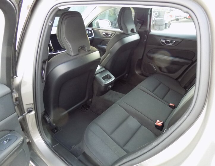 Volvo V60 11