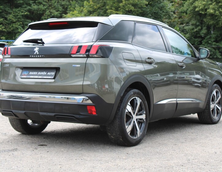 Peugeot 3008 5