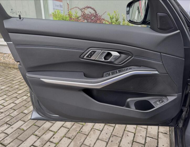 BMW Řada 3 35