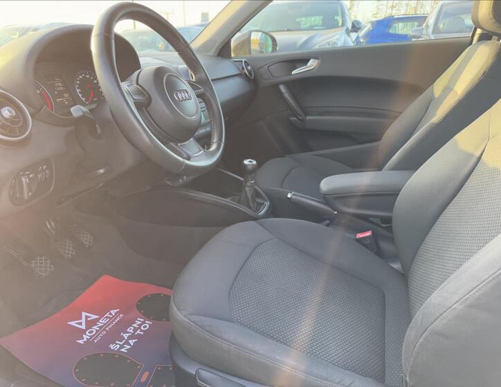 Audi A1 10
