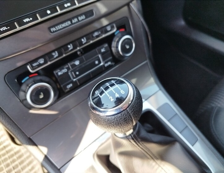 Volkswagen Passat 19