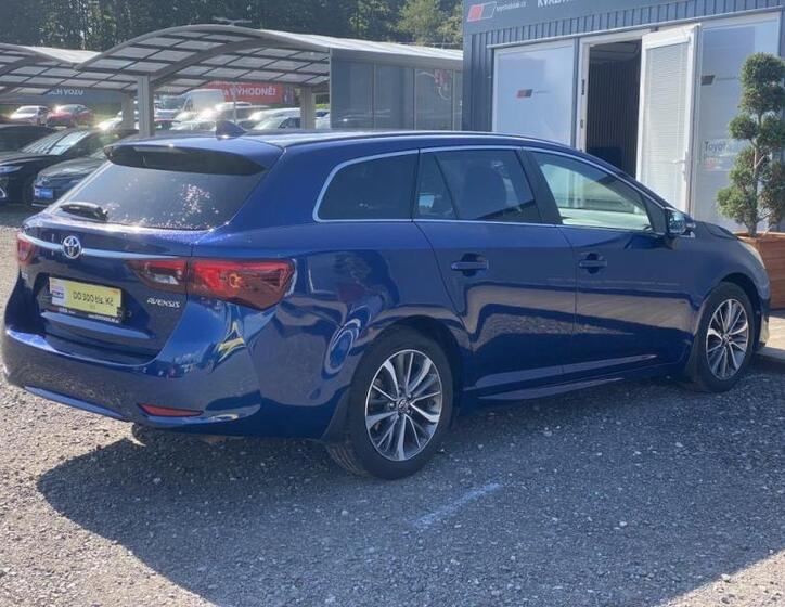 Toyota Avensis 6